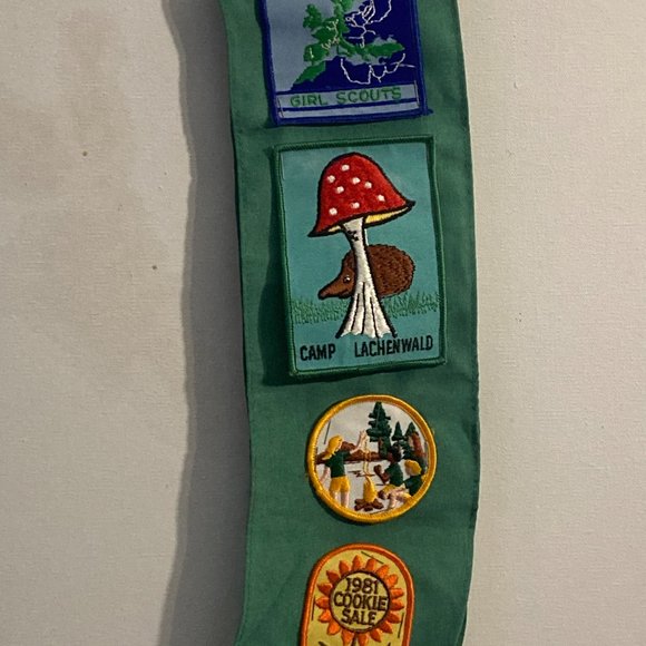 Girl Scouts of America GSA Sash and Badges North Atlantic Region - Picture 5 of 5